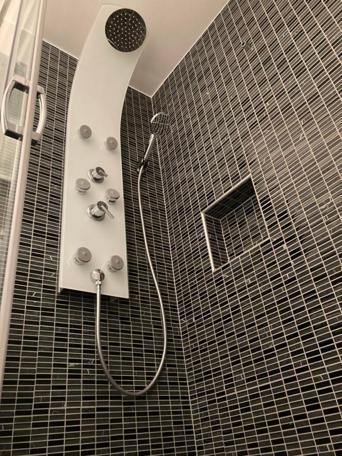 Swiss Luxury Apartment Mosonmagyaróvár Eksteriør billede