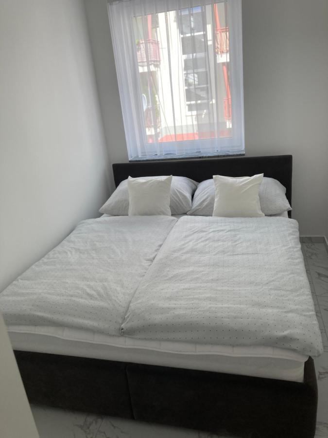 Swiss Luxury Apartment Mosonmagyaróvár Eksteriør billede