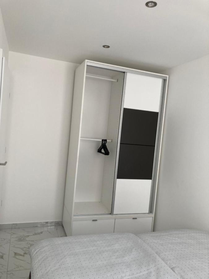 Swiss Luxury Apartment Mosonmagyaróvár Eksteriør billede